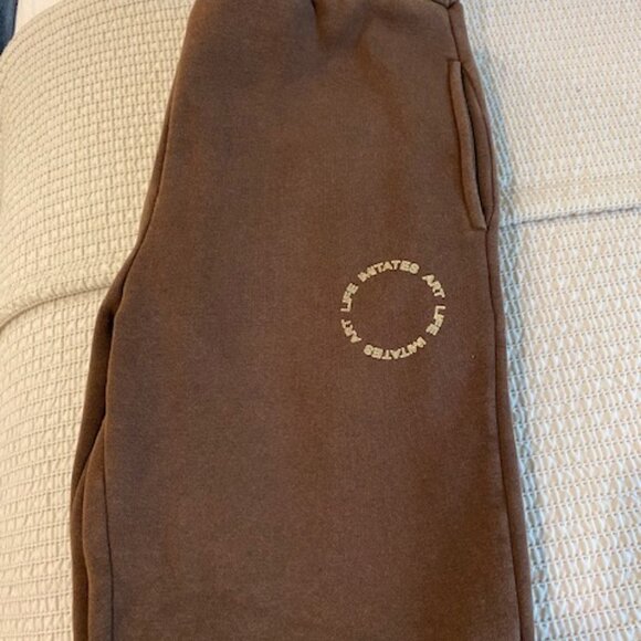 Artless SweatSuit - Picture 3 of 4